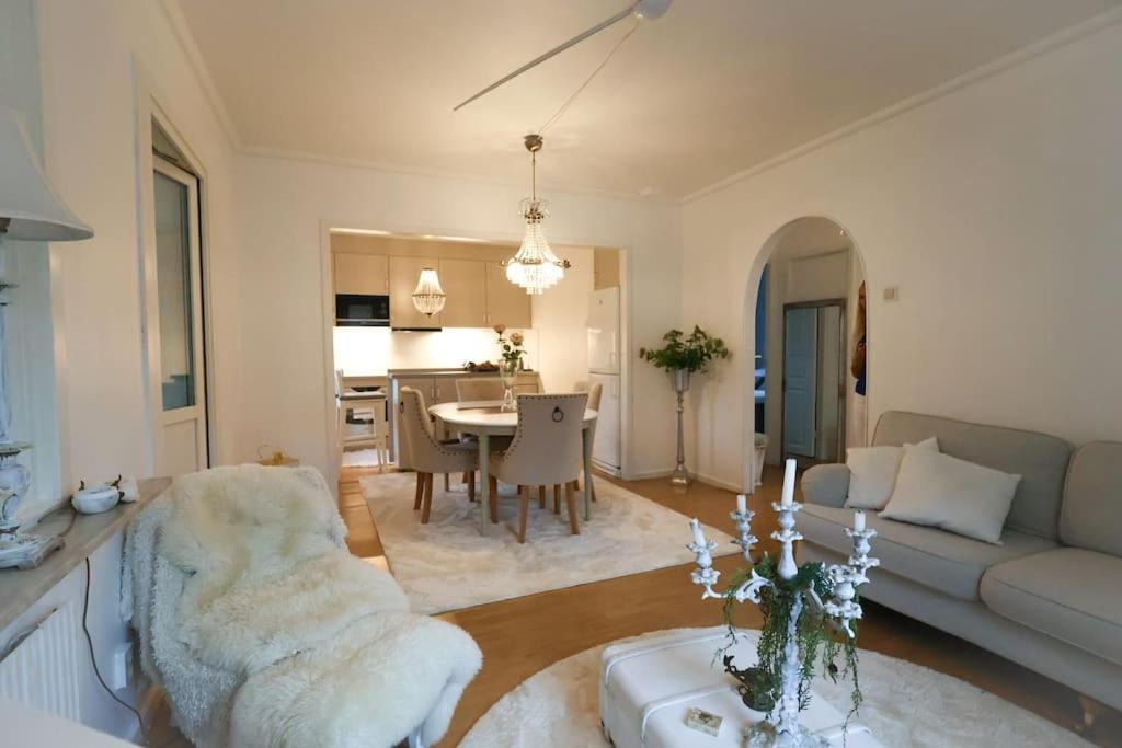 House For Workers & Familys Volvo Villa Gotenburg Buitenkant foto